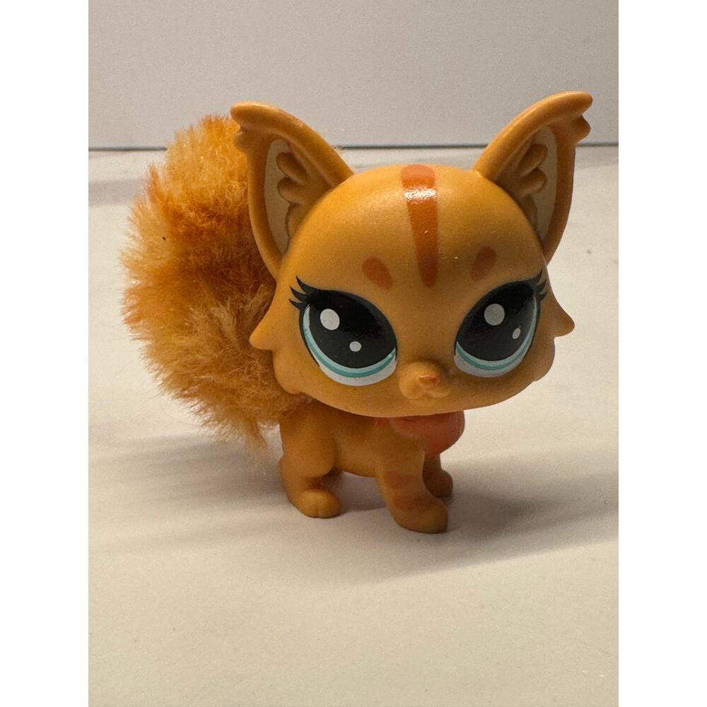 Littlest Pet Shop Guinea Pig LPS Brown Hamster Green Eyes 2004